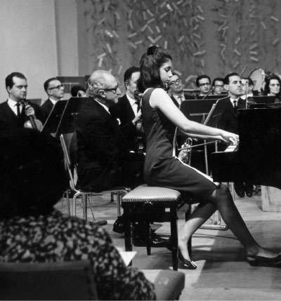 Performing Shostakovitch 1st Piano Concerto with the Sao Paulo Philharmonic Orchestra in September 1966